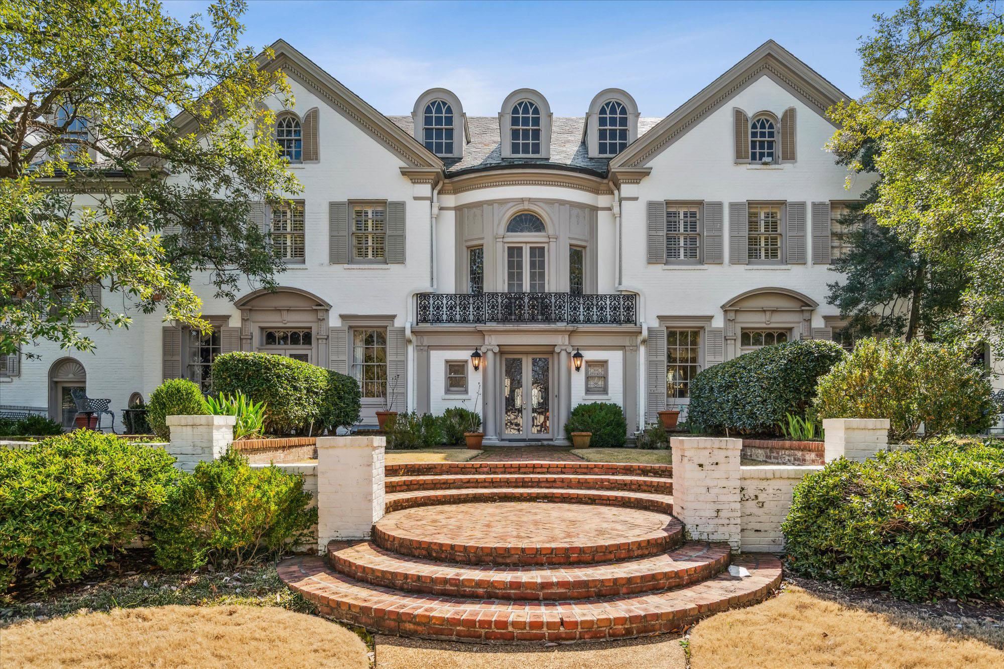 Baronne Way, Memphis, TN 38117