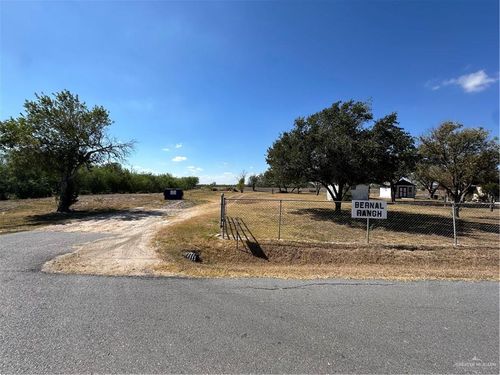 8655 Mile 17 1/2 N, Edcouch, TX, 78538-3109 | Card Image