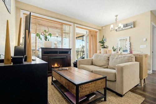 427-2860 Trethewey St, Abbotsford, BC, V2T0G5 | Card Image