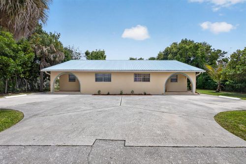 9484 Sun Ct, West Palm Beach, FL, 33403-1071 | Card Image