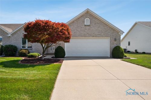 4463 Clearwater Dr W, Maumee, OH, 43537-9130 | Card Image