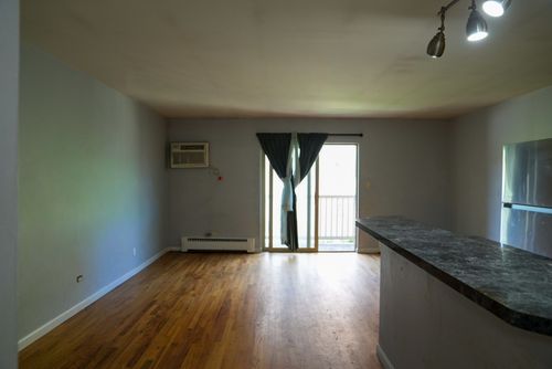 apt-2b-2411 Kennicott Dr, Arlington Heights, IL, 60004-3076 | Card Image