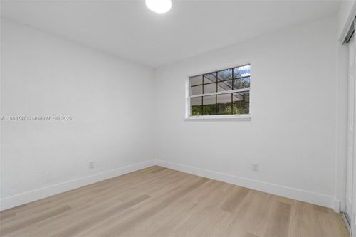 620 N 64th Ave, Hollywood, FL, 33024-7704 | Card Image