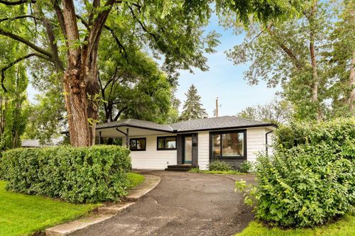 25 Kirby Pl Sw, Calgary, AB, T2V2K5 | Card Image