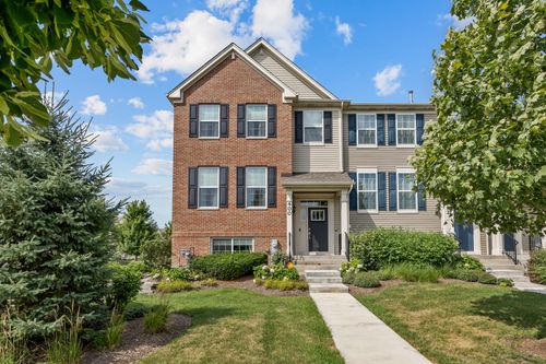 400 Shadow Ct, Oswego, IL, 60543-5230 | Card Image