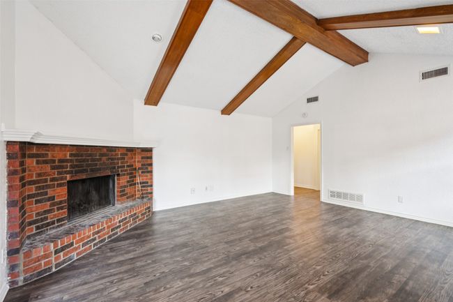 338 S Stewart Ave, Home with 6 bedrooms, 4 bathrooms and 4 parking in Lancaster TX | Image 8