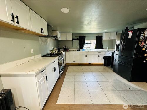 trlr-60-24500 Russell Rd, Kent, WA, 98032-2262 | Card Image