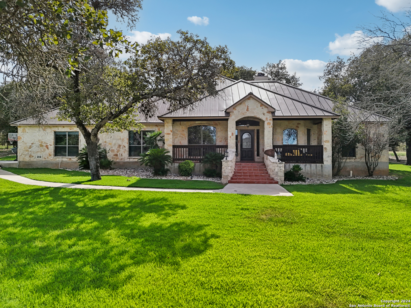 City View Dr, Adkins, TX 78101