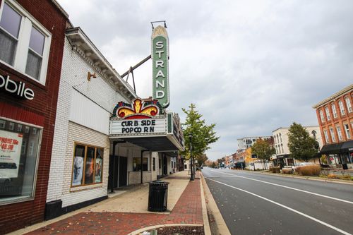 219 W Chicago Rd, Sturgis, MI, 49091-1706 | Card Image