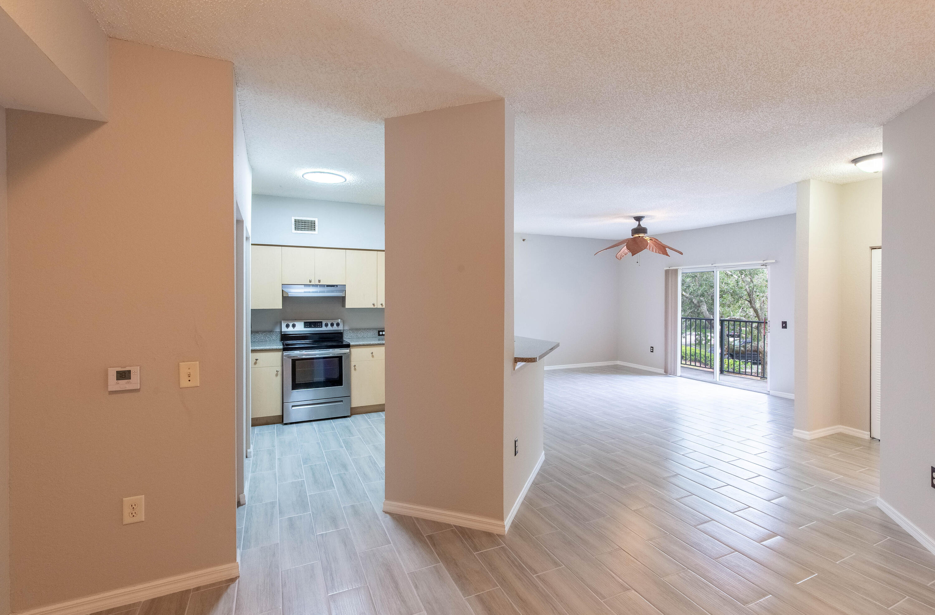 Residential Lease in Royal Palm Beach 5