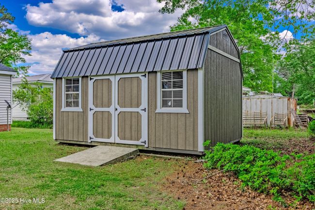 155 N Nc 111 Hwy, House other with 3 bedrooms, 2 bathrooms and null parking in Beulaville NC | Image 36