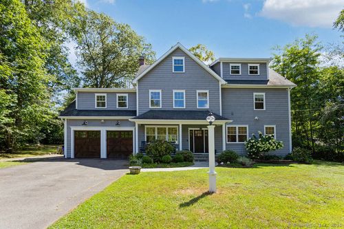 121 Woodland Rd, Fairfield, CT, 06825-2662 | Card Image
