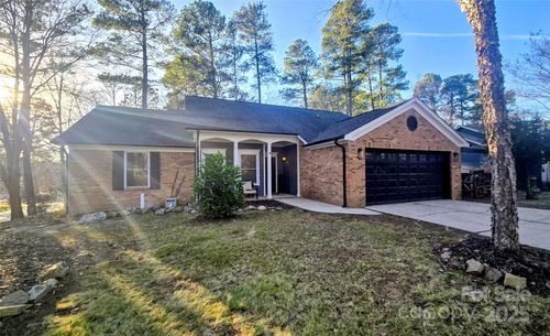 9924 Liberty Bell Ct, Charlotte, NC, 28269-8366 | Card Image