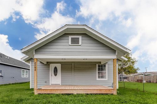 8505 Denby St, Houston, TX, 77012-3330 | Card Image