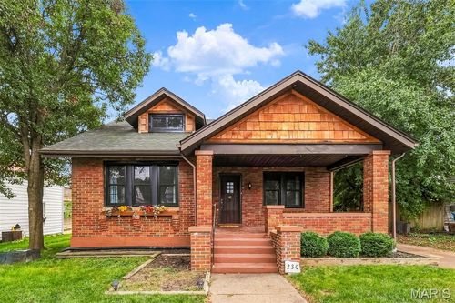 230 W 6th St, Hermann, MO, 65041-1020 | Card Image