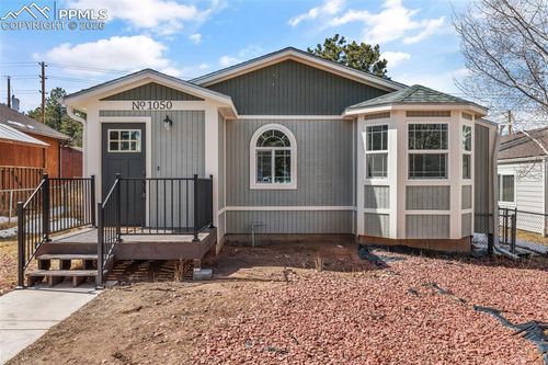 1050 Sundance St, Woodland Park, CO, 80863-1040 | Card Image