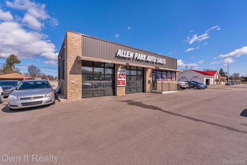 17120 Ecorse Rd, Allen Park, MI, 48101-2454 | Card Image