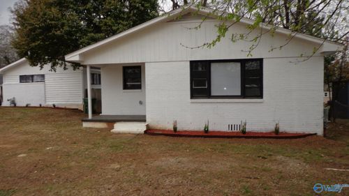 112 Drake Ave Sw, Huntsville, AL, 35801-3227 | Card Image