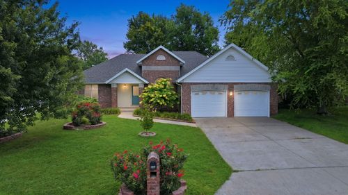 5632 S Newton Ave, Springfield, MO, 65810-2319 | Card Image