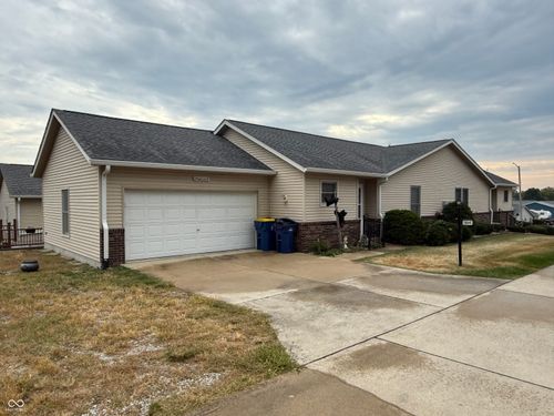 apt-1-111 Longcastle Dr, Greencastle, IN, 46135-2423 | Card Image