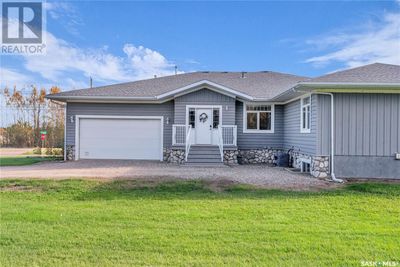 314 Centre Ave, Home with 3 bedrooms, 3 bathrooms and null parking in Meadow Lake SK | Image 2