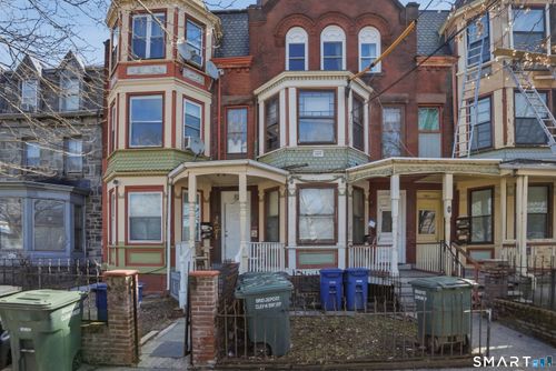 584 Kossuth St, Bridgeport, CT, 06608-1756 | Card Image