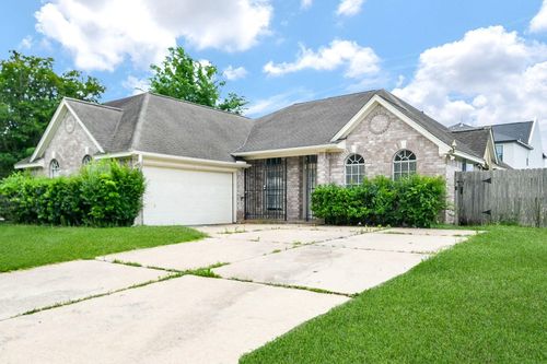 7915 Quail Meadow Dr, Houston, TX, 77071-2042 | Card Image