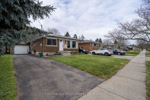 268 Ross Ave, Kitchener, ON, N2A1V6 | Card Image