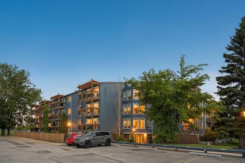 135-820 89 Ave Sw, Calgary, AB, T2V4N9 | Card Image