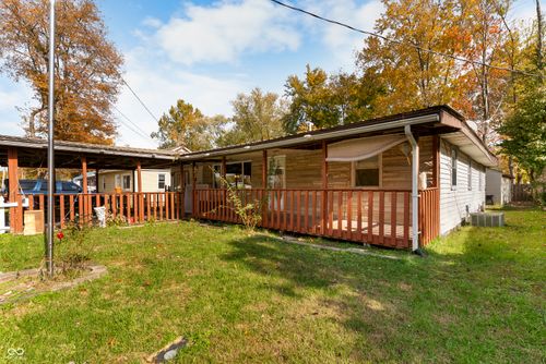 149 S 7th St, Austin, IN, 47102-1523 | Card Image