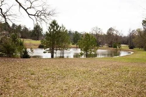 135 N Forest Dr, Huntsville, TX, 77340-5677 | Card Image
