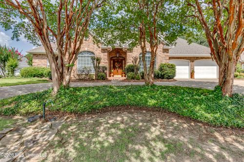 704 Northbay Dr, Madison, MS, 39110-8865 | Card Image