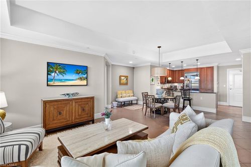 5504-9115 Strada Pl, NAPLES, FL, 34108-2894 | Card Image