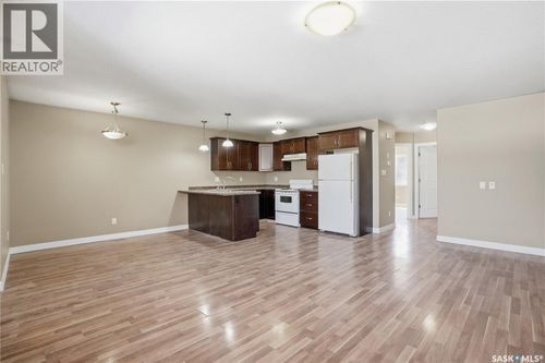 1152 Cameron St, Regina, SK, S4T2S8 | Card Image