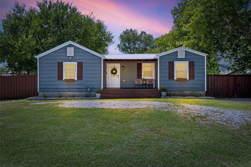 209 N Avenue B, Springtown, TX, 76082-2429 | Card Image