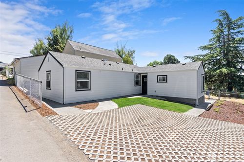 a-9237 36th Ave S, Seattle, WA, 98118-4805 | Card Image