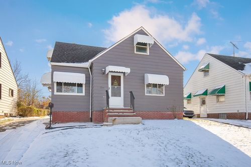 11202 Mountview Ave, Garfield Heights, OH, 44125-3143 | Card Image