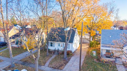 2211 Academy St, Dearborn, MI, 48124-2577 | Card Image