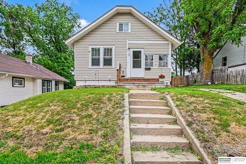 4120 Maple St, Omaha, NE, 68111-3460 | Card Image