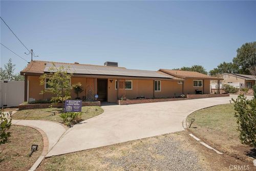 1591 W Persimmon St, Rialto, CA, 92377-4190 | Card Image