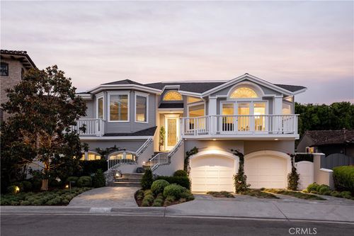 212 Kings Pl, Newport Beach, CA, 92663-5705 | Card Image