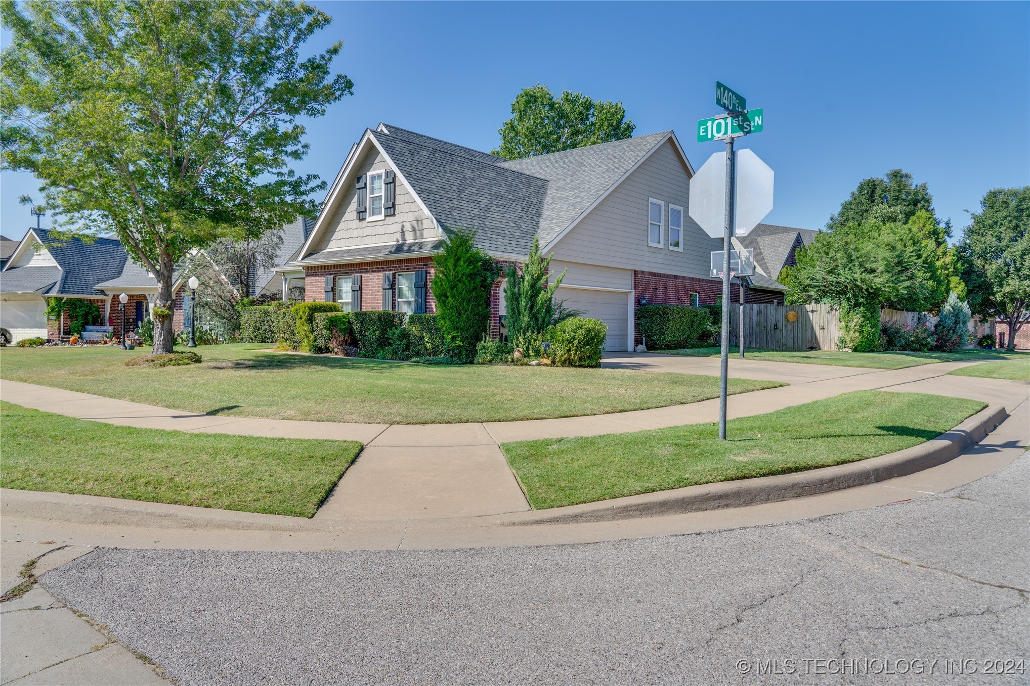 101st St, Owasso, OK 74055