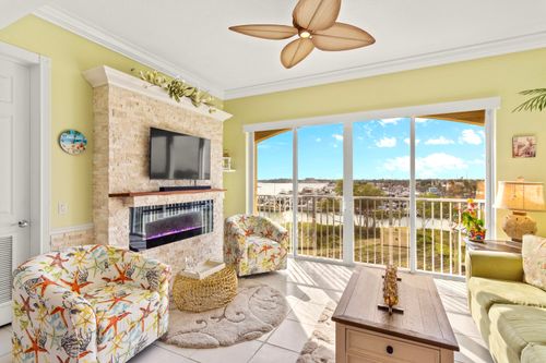 306-33 Harbour Isle Dr W, Fort Pierce, FL, 34949-2785 | Card Image