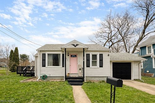 516 W 10th St, Ashland, OH, 44805-1605 | Card Image