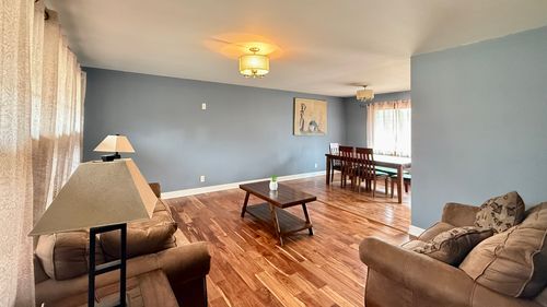 5863 Alma Dr, Rockford, IL, 61108-2407 | Card Image