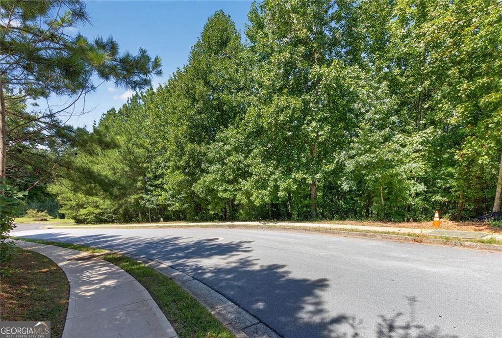 Land in Auburn 4