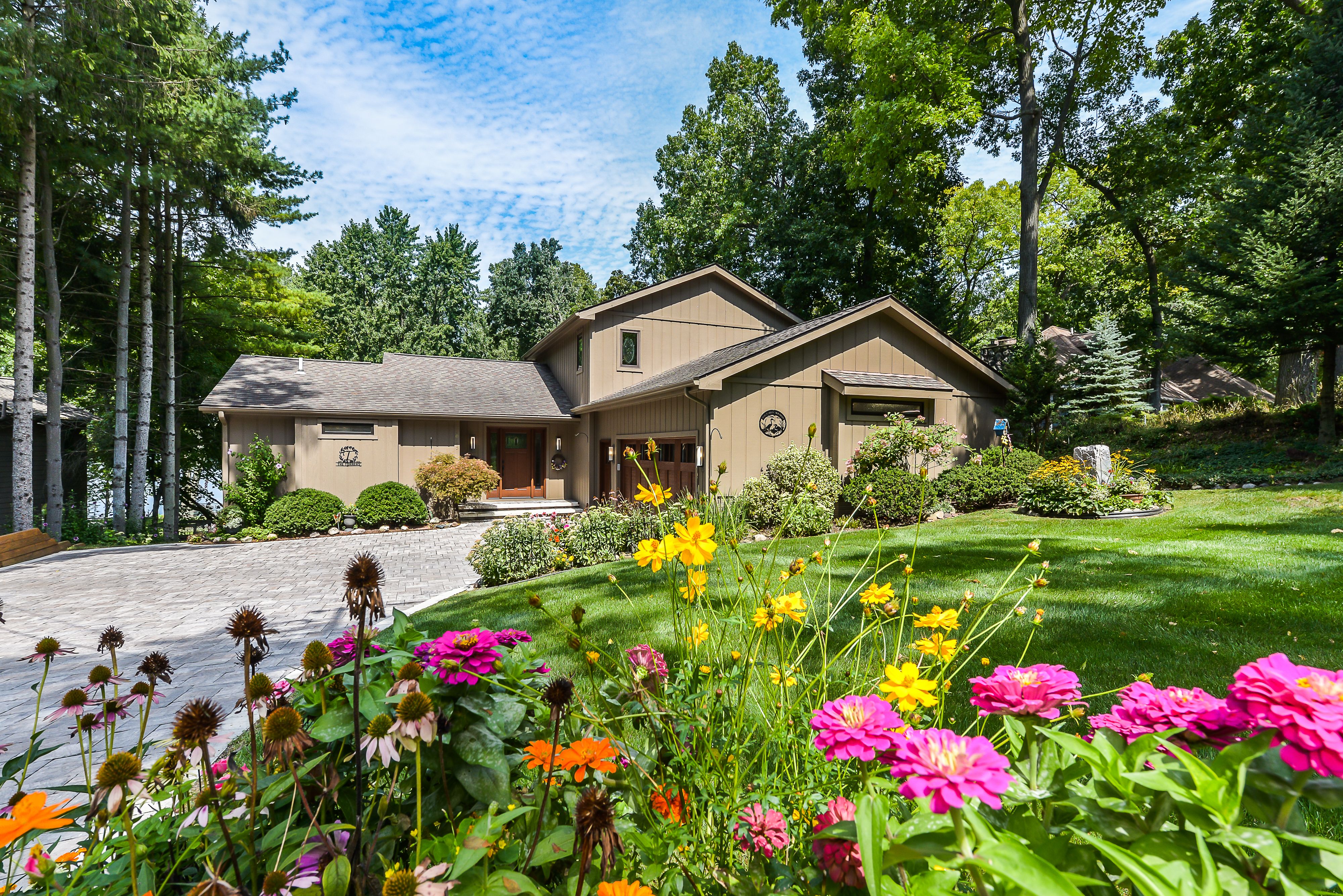 Gallagher Blvd, Whitmore Lake, MI 48189