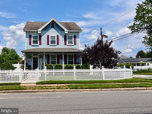 563 Uhler Ave, BURLINGTON, NJ, 08016-1060 | Card Image