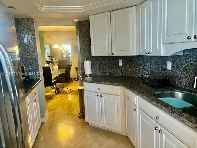 APT-1003 - 1340 S Ocean Blvd, Condo with 2 bedrooms, 2 bathrooms and null parking in Pompano Beach FL | Image 5