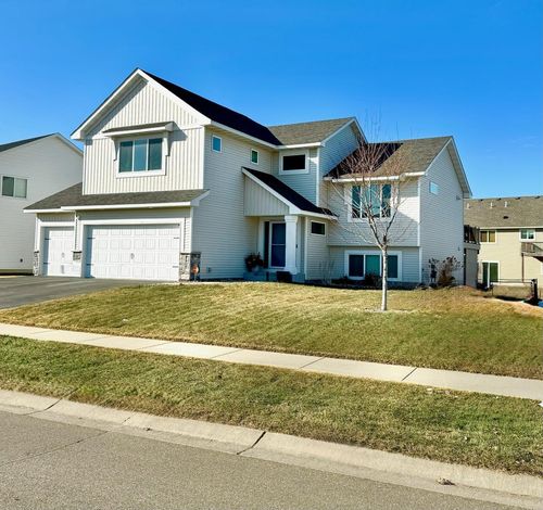 17821 Essex Ln, Lakeville, MN, 55044-4825 | Card Image